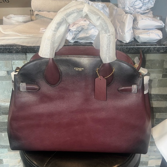 Coach Empire 40 - Picture 2 of 5